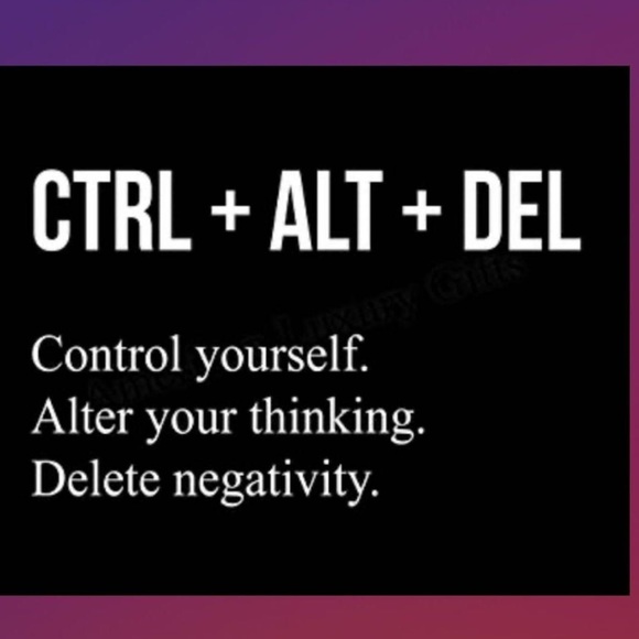 Meet your Posher, Britney - Picture 2 of 2